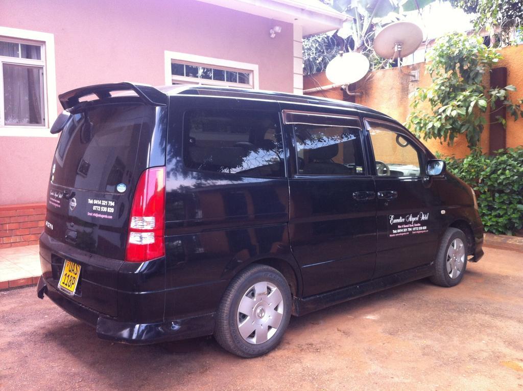 Executive Airport Hotel Entebbe Bagian luar foto