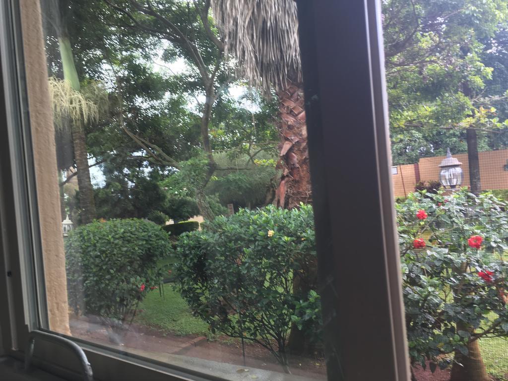 Executive Airport Hotel Entebbe Bagian luar foto