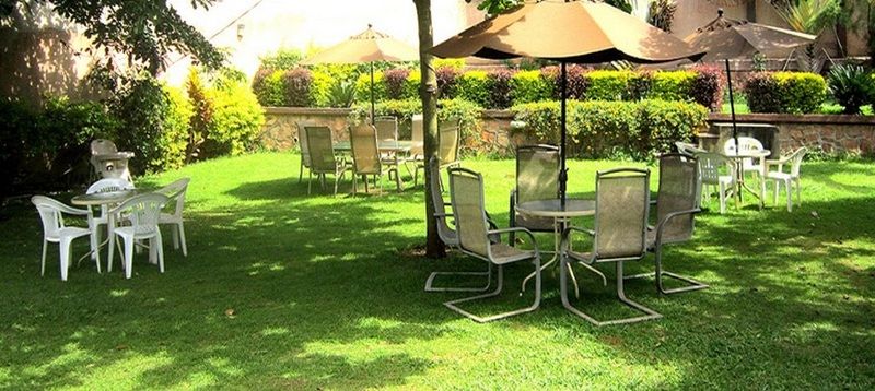 Executive Airport Hotel Entebbe Bagian luar foto
