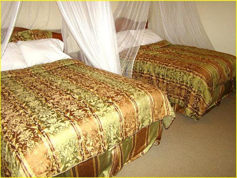 Executive Airport Hotel Entebbe Bagian luar foto