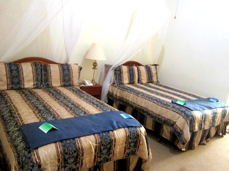 Executive Airport Hotel Entebbe Bagian luar foto