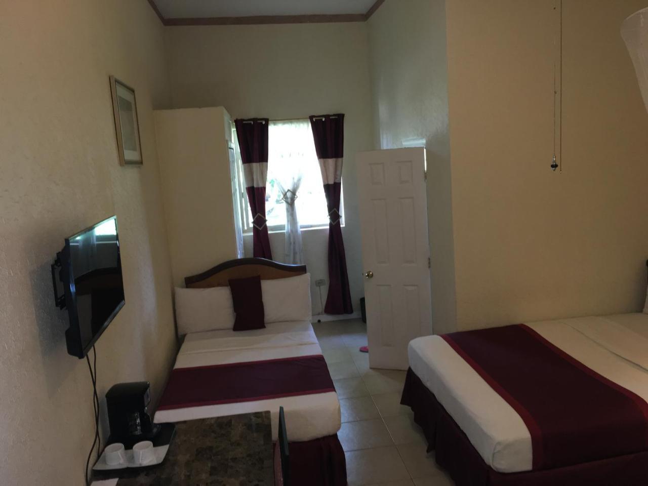 Executive Airport Hotel Entebbe Bagian luar foto